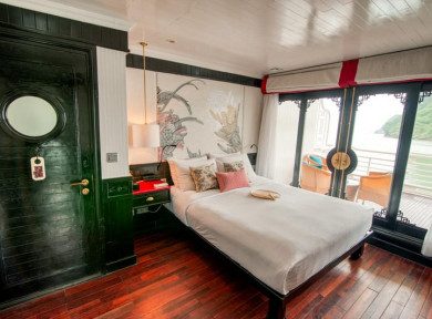 Long-Quan-Suite-The-Au-Co-Luxury-Cruise-Halong-Bay.jpg